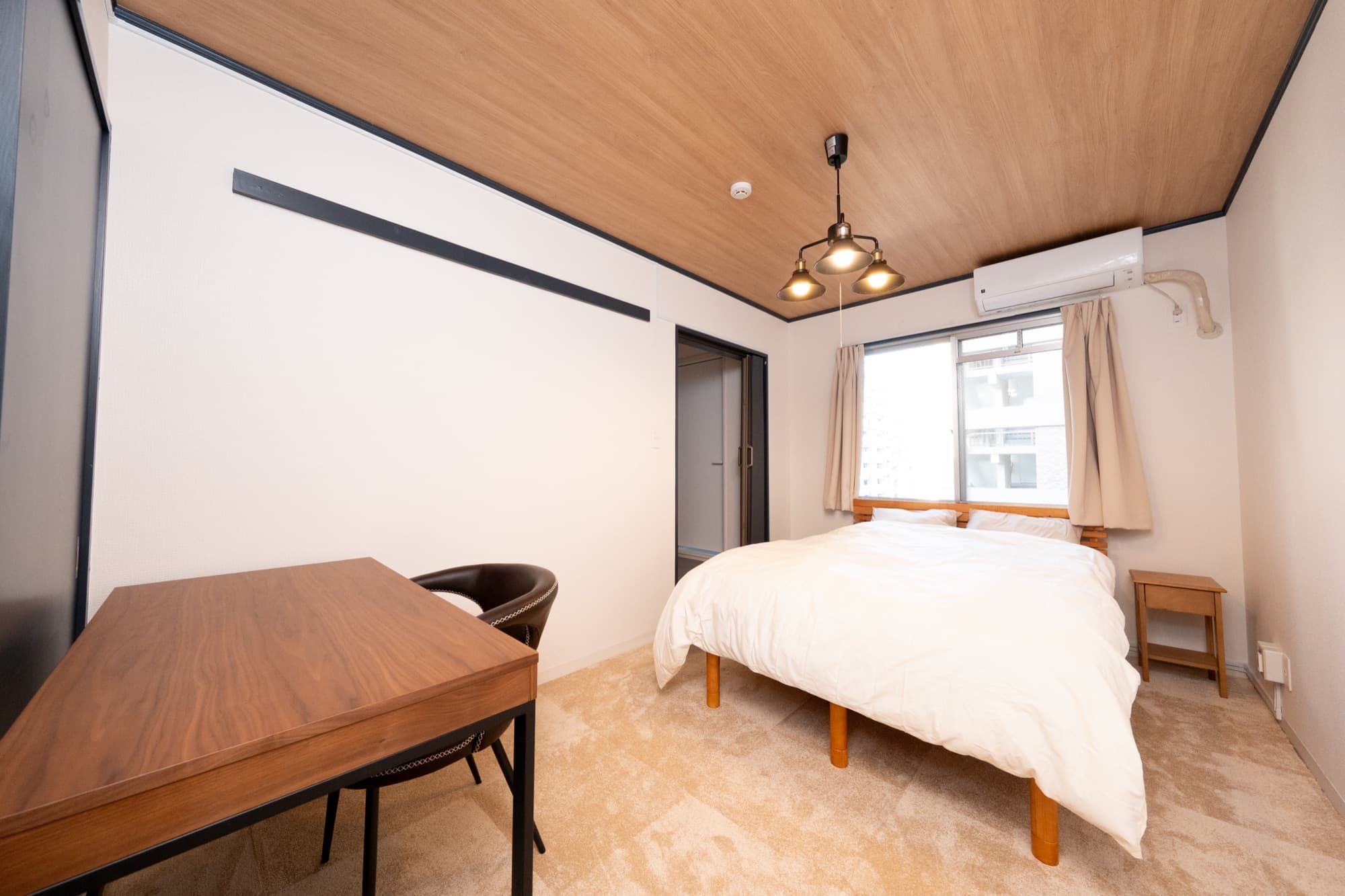 501号室 デスク付き1R